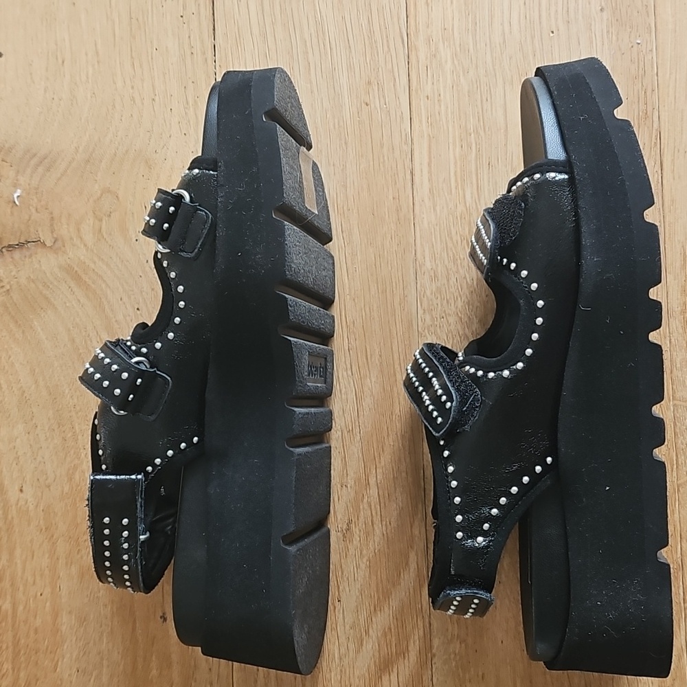 Dolce Vita Midnight Dubai Stud Crinkle Patent Leather Sandals - Picture 5 of 10